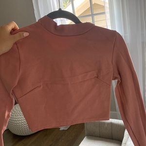 Long sleeve blush pink crop top